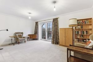 LIVING ROOM- click for photo gallery